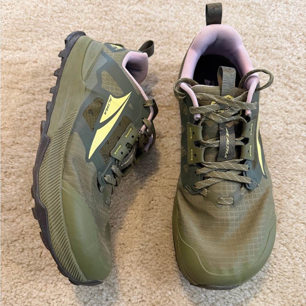 Women’s Altra Lone Peak 8 - Picture 2 of 6